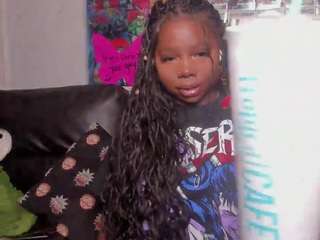  karliekayozz chat room