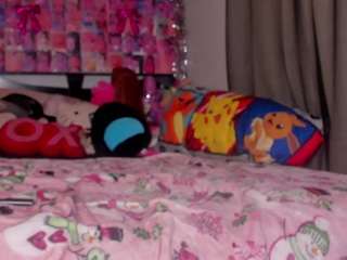  karliekayozz chat room