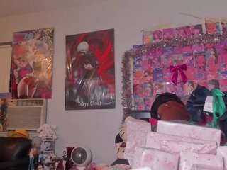 Live webcam model karliekayozz on Soda Cams