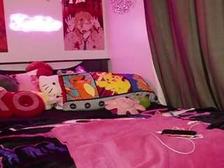 karliekayozz from CamSoda