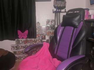 karliekayozz Live Webcam on CamSoda