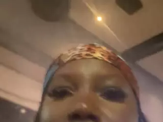 Karlie Kayozz's Live Sex Cam Show