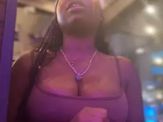 Karlie Kayozz's Live Sex Cam Show