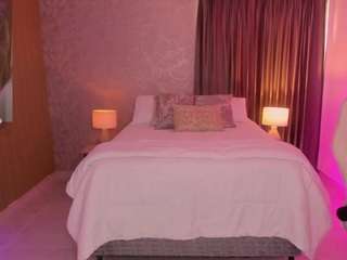 Scarlet-jons live webcam show