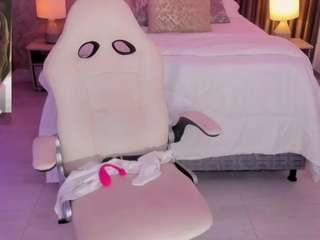 scarlet-jons