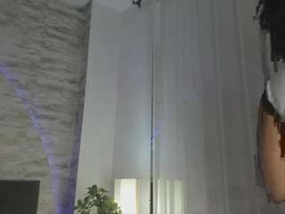 anneth-m Live Webcam on CamSoda