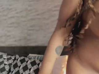 anneth-m webcam model