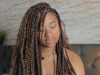 anneth-m Live Webcam on CamSoda