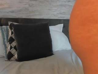anneth-m Live Webcam on CamSoda