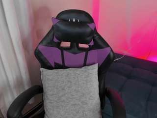  carolineegarciaa chat room