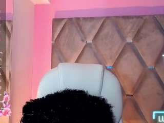 decameronlux Live Webcam on CamSoda