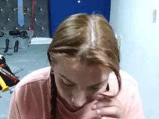 layanafuckass's Live Sex Cam Show