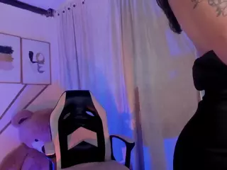 Maye Wells's Live Sex Cam Show