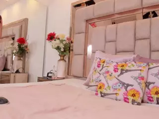 Maye Wells's Live Sex Cam Show