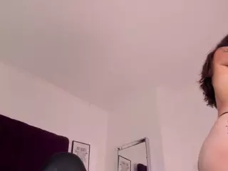 Maye Wells's Live Sex Cam Show