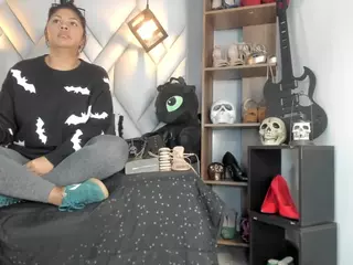 MirandaHaguen's Live Sex Cam Show