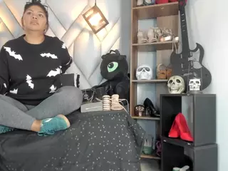 MirandaHaguen's Live Sex Cam Show