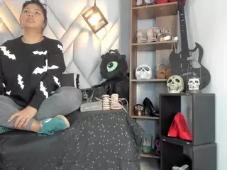 MirandaHaguen's Live Sex Cam Show