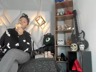 MirandaHaguen's Live Sex Cam Show