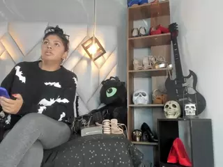 MirandaHaguen's Live Sex Cam Show