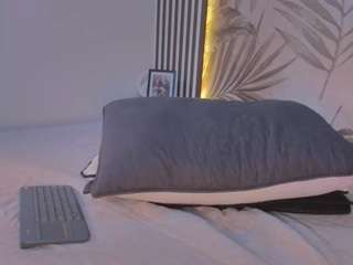 samaantha-white Live Webcam on CamSoda
