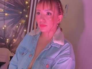 samaantha-white webcam