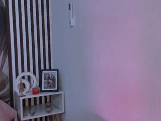 samaantha-white webcam model