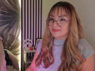 samaantha-white Live Webcam on CamSoda