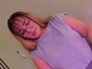 samaantha-white Live Webcam on CamSoda