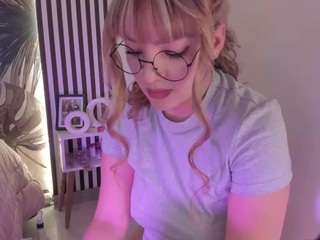 samaantha-white Live Webcam on CamSoda