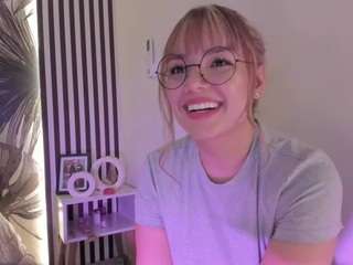 samaantha-white webcam