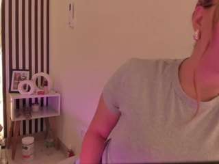 samaantha-white webcam