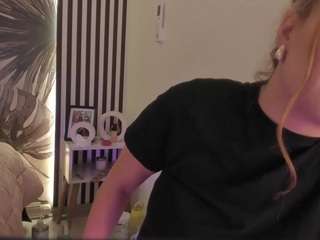 samaantha-white webcam