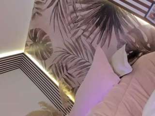 samaantha-white Sex Cam Show