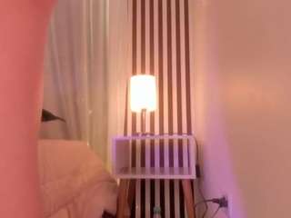 Samaantha-White live cam preview