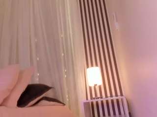Samaantha-White live cam preview