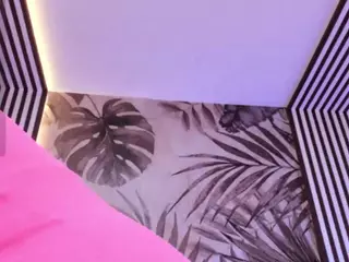 Samaantha-White's Live Sex Cam Show