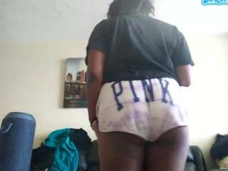 sweetnesssqueen webcam