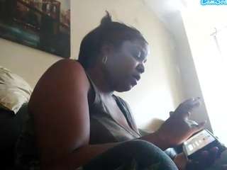 sweetnesssqueen webcam