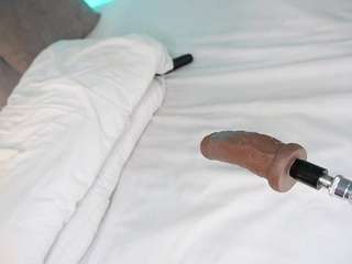 violettabrowm's CamSoda show and profile