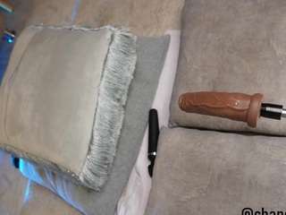 Live webcam model violettabrowm on Soda Cams