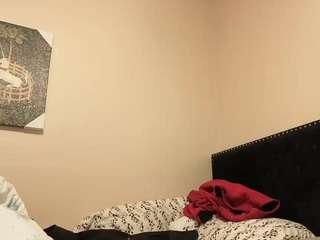 hailzeffn from CamSoda