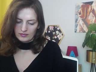nadinesensual's CamSoda show and profile