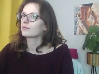 nadinesensual webcam model