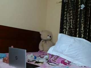 Exotic Smiles live cam preview
