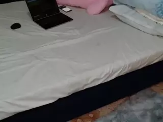 Exotic Smiles's Live Sex Cam Show
