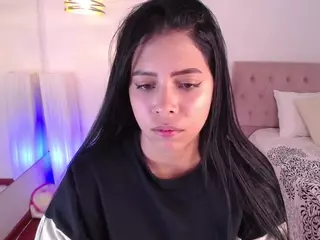 chiiaraa's Live Sex Cam Show