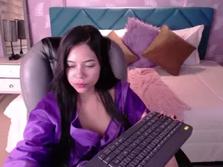 chiiaraa's Live Sex Cam Show