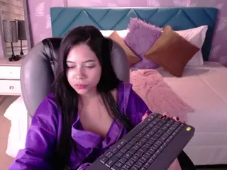 chiiaraa's Live Sex Cam Show