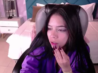 chiiaraa's Live Sex Cam Show